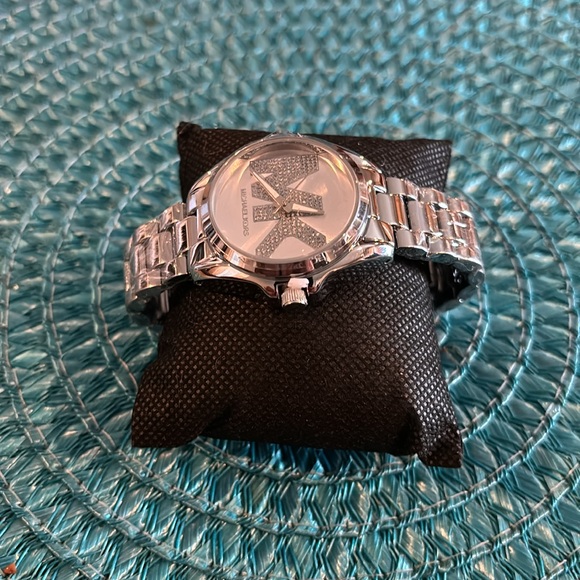 New Michael Kors Women’s Watch New Never Worn - Picture 5 of 5